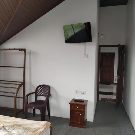 Creek View And Car Hotel Nuwara Eliya