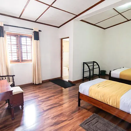 Anaya Hotel *