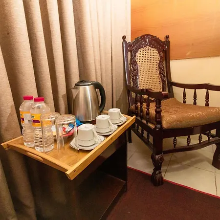 Anaya Hotel *