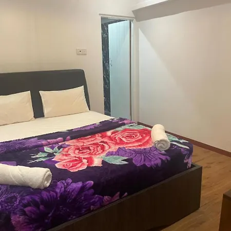 Astoria Hotel 3*