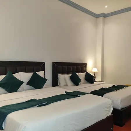 Astoria Hotel 3*