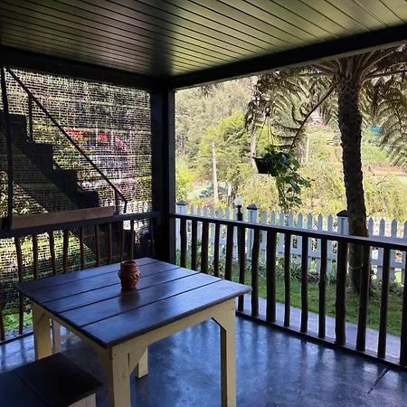 Crab And Hotel Nuwara Eliya