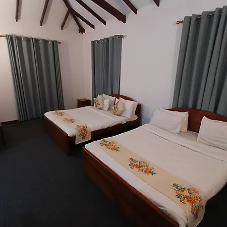 Hotel Paravithota Hills Nuwara Eliya