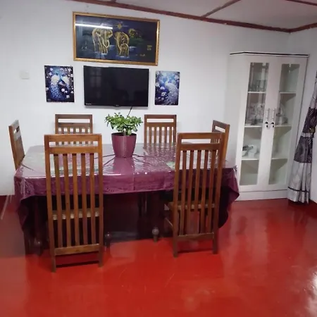 Pecko Homestay *