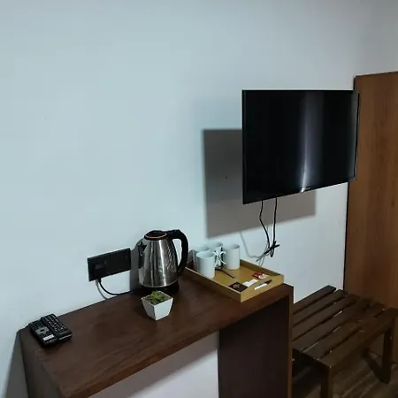 Hotel Ru & *