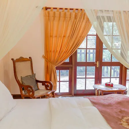 Ard Lui Hotel 4*