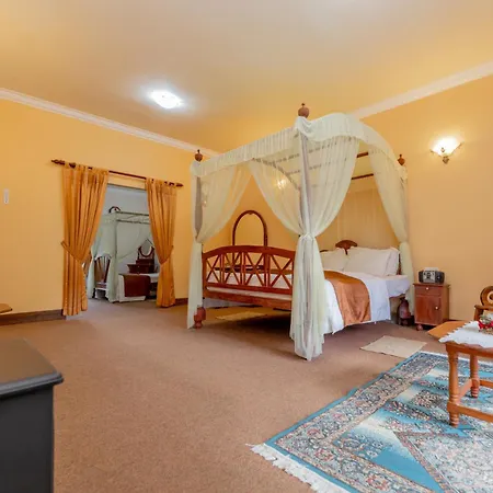 Ard Lui Hotel 4*