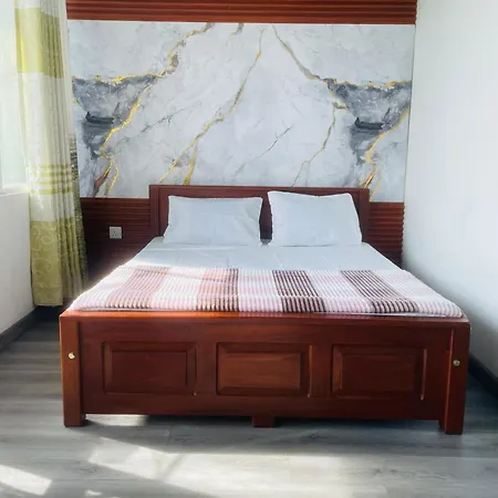 S King Resident Guest house *