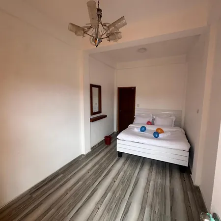 Shiny Cot Guest house