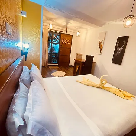 Bed & Breakfast Redwood *