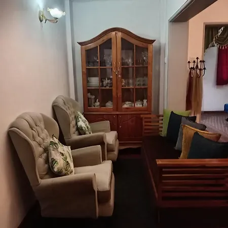 Lady Maccllum's Stone Nuwareliya Sri Lanka Hostel *