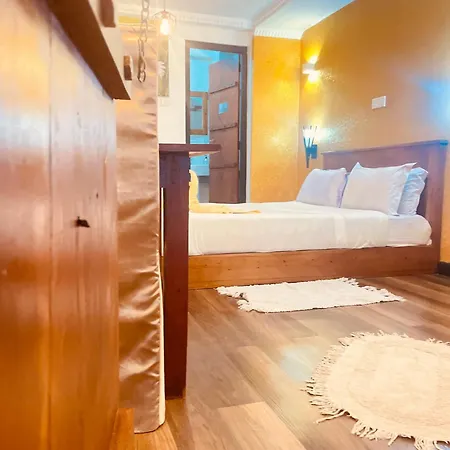 Bed & Breakfast Redwood *