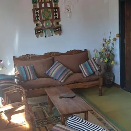 Redwood Bed & Breakfast