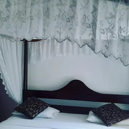 Lady Maccllum's Stone Nuwareliya Sri Lanka Hostel