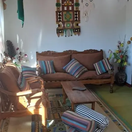 Redwood Bed & Breakfast