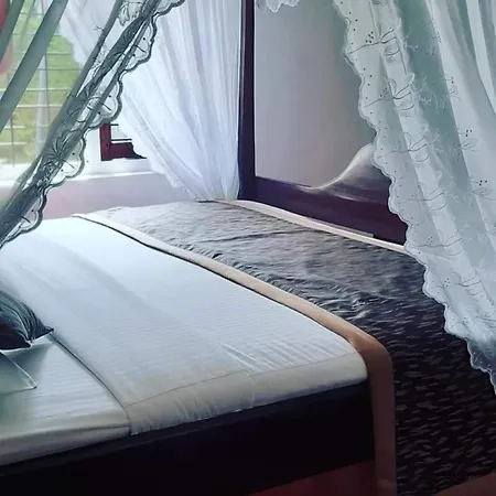 Lady Maccllum's Stone Nuwareliya Sri Lanka Hostel *