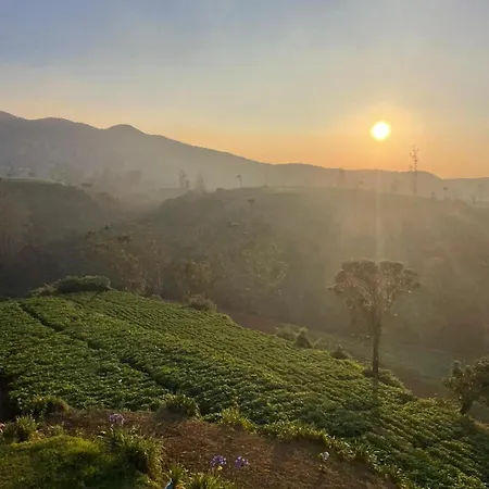 The Cottage Ambewela - Discover Horton Plains & Ella Train Journey Country house *