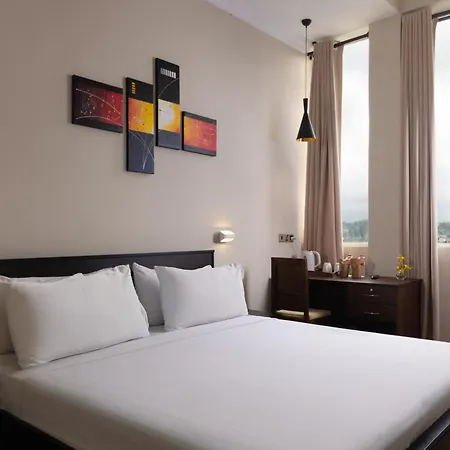 Hotel Oak Ray Misty Hills