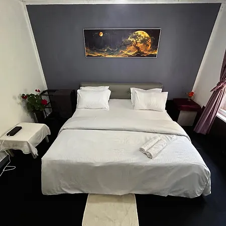 Hidden Treasure Bed & Breakfast 3*