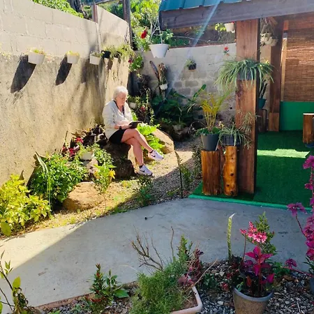 20/20 Wood Homestay