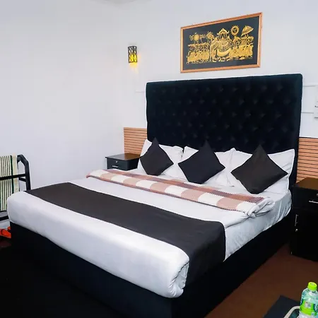 Lavender & Wood Hotel 4*