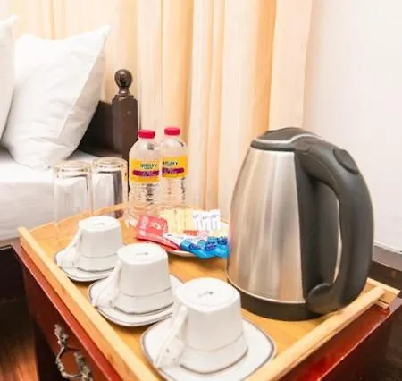 Anaya Hotel *