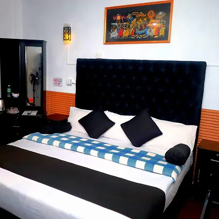 Lavender & Wood Hotel 4*
