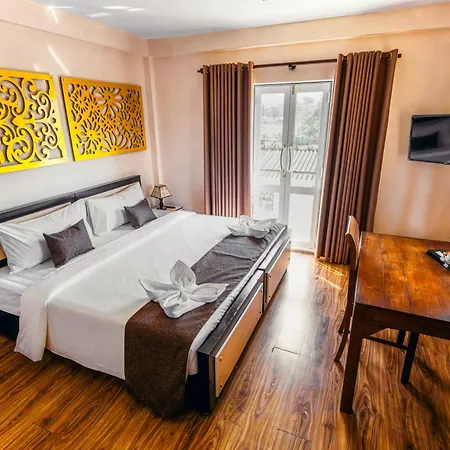 Hotel La 4*