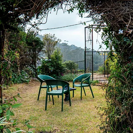 Hillcroft Villa *