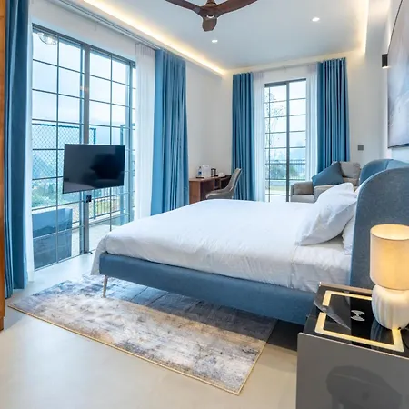 Opulent Hotel
