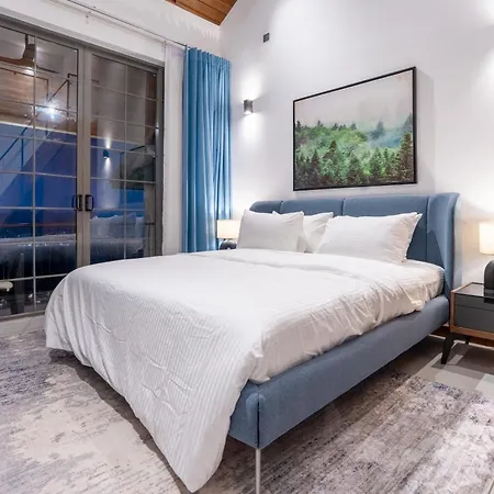 Hotel Opulent *