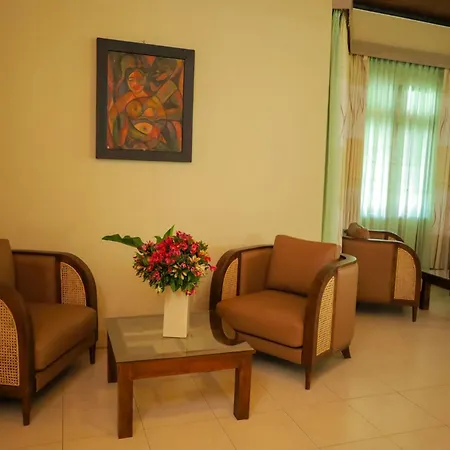 Grosvenor Hotel Nuwara Eliya