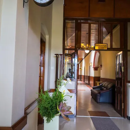 Grosvenor Nuwara Eliya