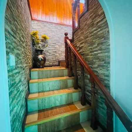 Bed & Breakfast Serene Max Nuwara Eliya