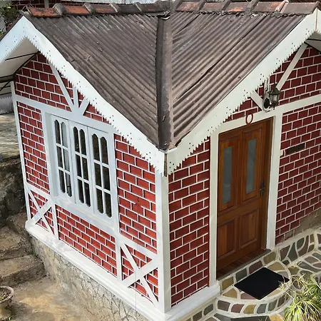 The Woodside Manor Homestay