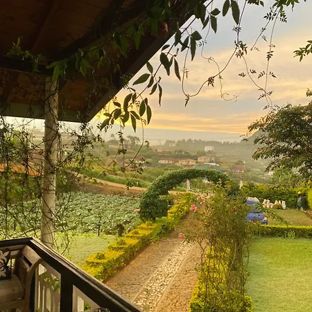 Whispering Hills * Nuwara Eliya
