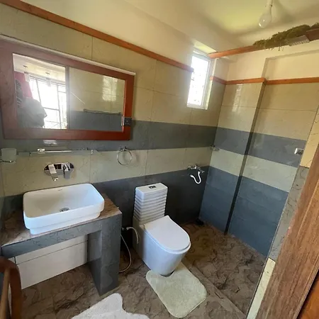 Redwood Bed & Breakfast