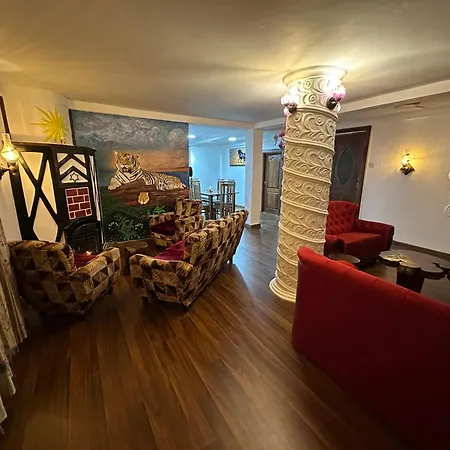 Homestay The Woodside Manor *