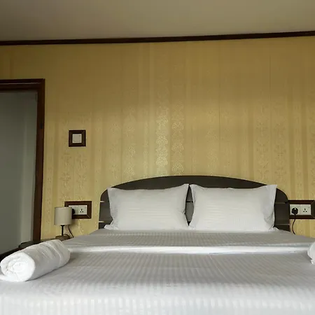Homestay The Woodside Manor *