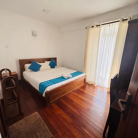 Apartment Hillview