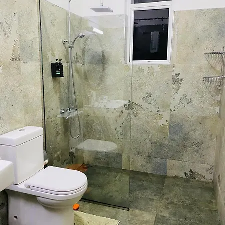 The Edgware 3*