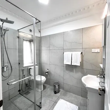 Hotel Stratford - Nuwara Eliya