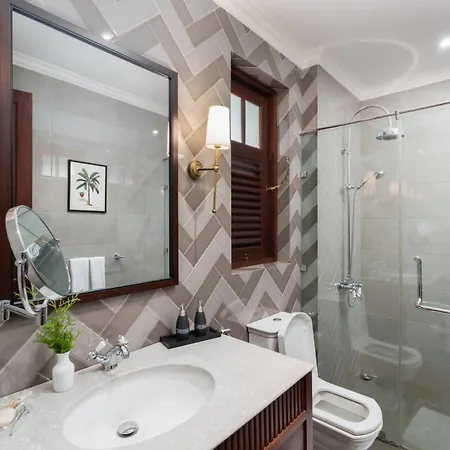 Hotel Chimneys 5*
