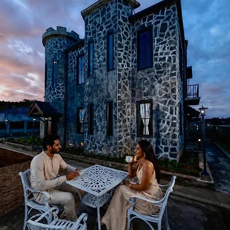 Mahaeliya Rock Castle - Luxury Villa *