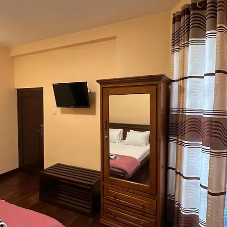 Altitude 1868 By Ij Guest house