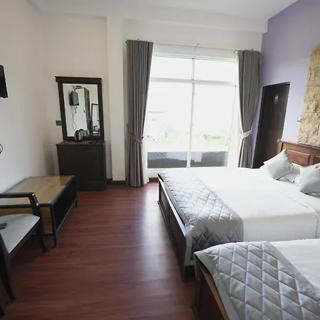 Hotel Friendly Hills 2*
