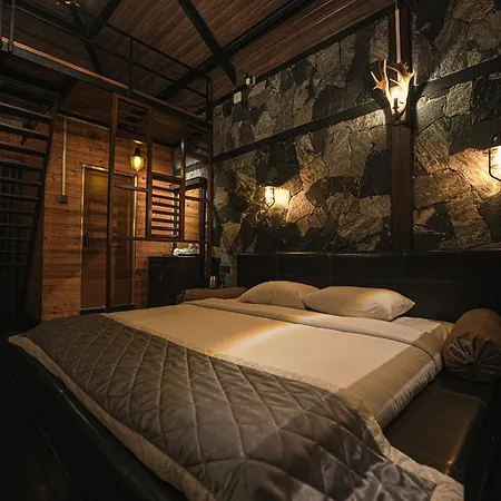 Hotel Friendly Hills 2*