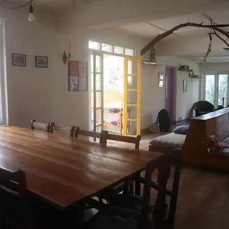 Hostel Laughing Leopard Nuwara Eliya