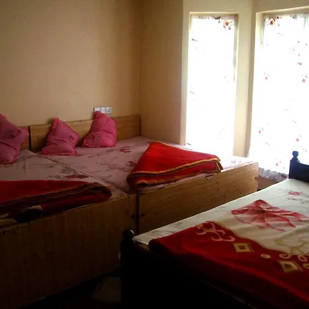 Guest house Isuru Garden Rest