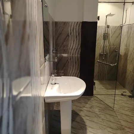 Amaraai Edge Guest house 3*